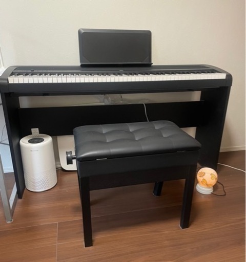 Korg 中古電子ピアノ　ペダル付き