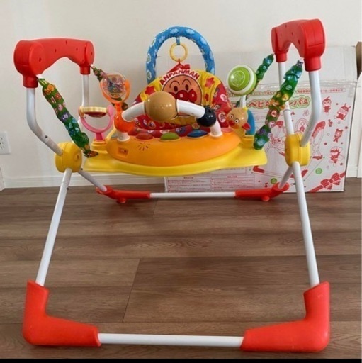 元気いっぱい！アンパンマンベビージャンパー