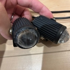 フォグランプ 4モード切り替え 黄・白ストロボ 常時点灯 12V 24V 30Wの画像