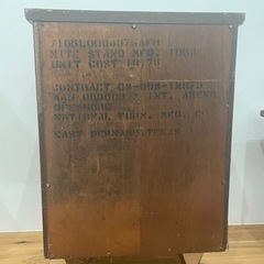 アメリカン　ナイトテーブルの画像