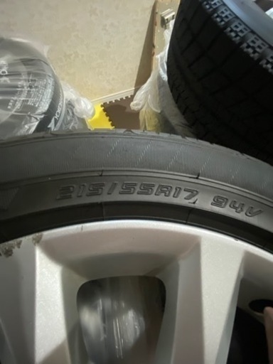 【完売】タイヤホイールセット　17インチ　215/55Ｒ17 