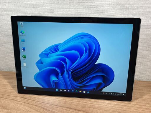 本体のみ・お買い得品〉05105 Microsoft Surface Pro5第7世代  8GB/128GB i5 Office2021 Windows11