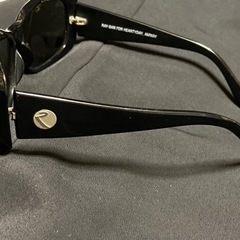 美品 レイバンサングラス レア 黒 レンズはグレイ