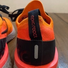 NIKE ナイキ　エピックリアクトの画像