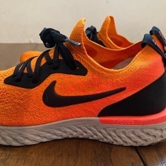 NIKE ナイキ　エピックリアクトの画像