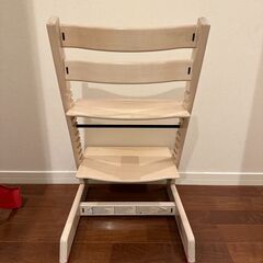 Stokkeストッケ　子供食卓椅子 トリップ トラップ　ベビーセット付きの画像