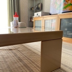 稀少　大きな白系ローテーブル　大塚家具　四角120cmの画像