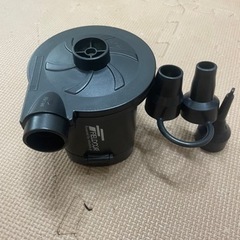 FIELDOOR エアーベット2個、電池式ポンプ付きの画像