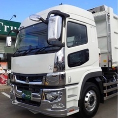 大型ダンプドライバー