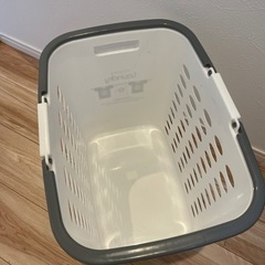 洗濯カゴの画像