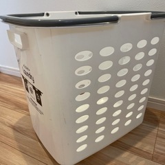 洗濯カゴの画像