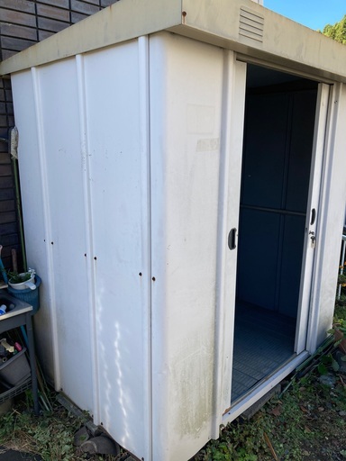 『お取引中』早期引取り希望　物置　倉庫　まだまだ使えま⁉︎