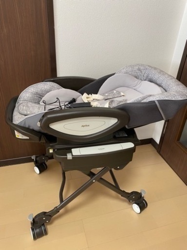 アップリカ　ユラリズムオートライトメランジグレー