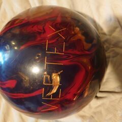 ボーリングの球 の画像