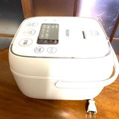 Haier マイコンジャー炊飯器 JJ-M32A 3合 2019年製の画像