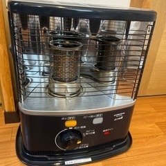 【商談中】コロナストーブ　ポリタンク＆自動給油機つき　美品の画像