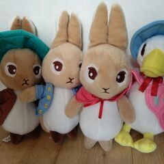 ダイソー　ピーターラビット4体セット