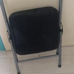 小さい椅子の画像