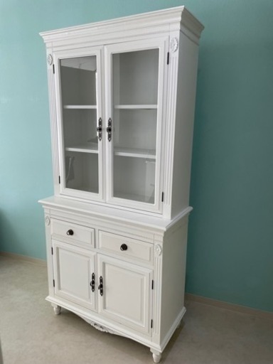 食器棚　飾り棚　白　アンティーク調