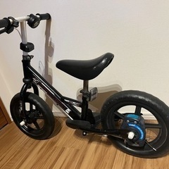 子供用　足こぎバイク　ストライダーのようなものの画像
