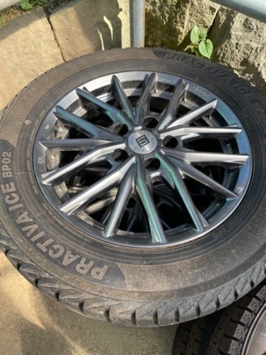 215/60R16スタッドレス値下げ