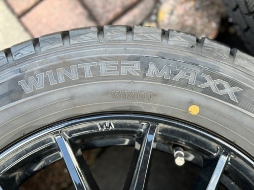 ダンロップ　スタッドレス　WINTER MAX01 205/60/R16 2019年製