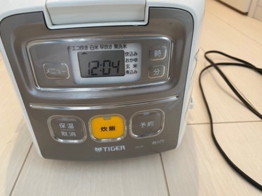 炊飯器　タイガー　３合炊