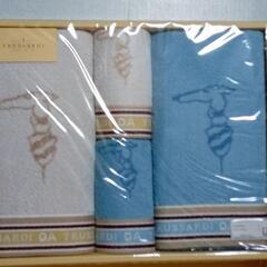 TRUSSARDI　トラサルディ 未使用　バスタオル2枚＆ゲストタオル×2枚の画像