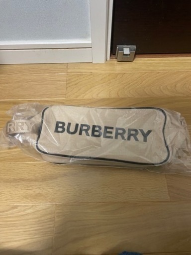 Burberry ポーチ