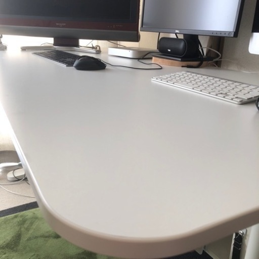 長いテーブル
