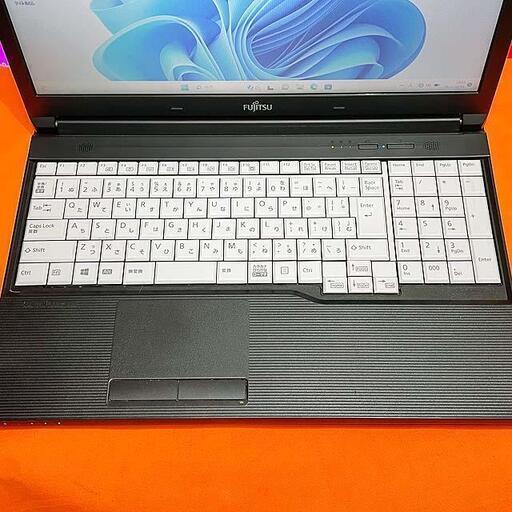 ☆15.6インチ　大画面！富士通ノート☆目の悪いかたでも大丈夫☆ 製造番号：R8700503