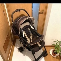 コンビ　ベビーカーの画像