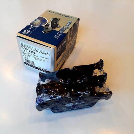 【新品・未使用】シルベラミック 低ダスト ブレーキ パッド BMW F40 F45 F46 リア MINI F60 リア 等 HELLA PAGID