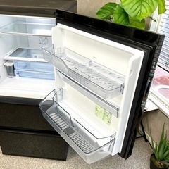 ☑︎ご成約済み? AQUA 色気のあるグロッシーﾌﾞﾗｯｸ? 自動製氷 3ドア