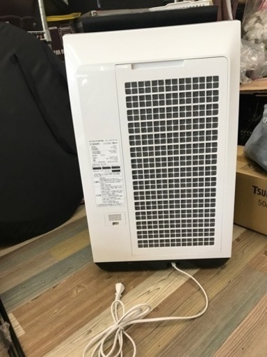 シャープ SHARP 除加湿空気清浄機 除湿 9L / プラズマクラスター 7000 スタンダード 18畳 / 空気清浄 32畳 KC-HD70 2018年製