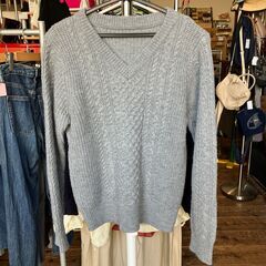 【洋服・レディース】 ViS Vネックセーター（グレー）サイズF