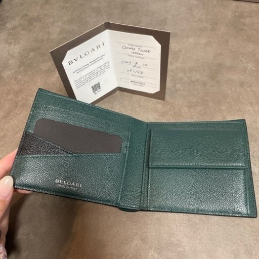 【新品未使用】ブルガリマン　二つ折り財布