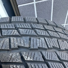 ベンツRクラス　スタッドレスタイヤ4本の画像