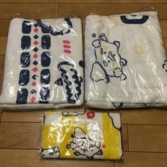 新品・未使用品　バスタオル2枚、フェイスタオル1枚