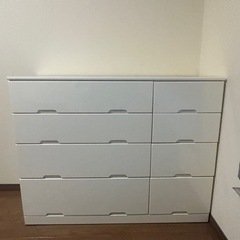 衣類収納　キャビネットの画像