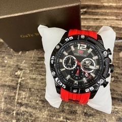 腕時計💝デザインがお洒落💝スポーツウォッチ　686