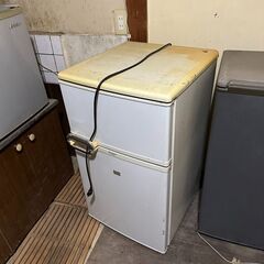 あげます♪(´ε｀ ) 　ジャンク　不良　冷蔵庫　2ドア　下取り用などにいかがですか？？　無料　の画像