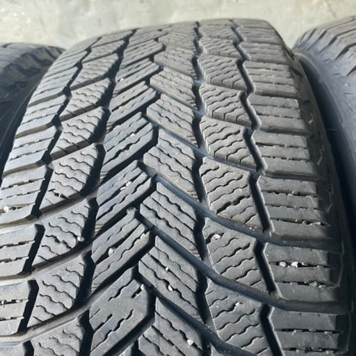 極上タイヤ　Michelin ミシュラン　X-ICE SNOW 215/55R17 スタッドレス　タイヤ　2020年製　17インチ