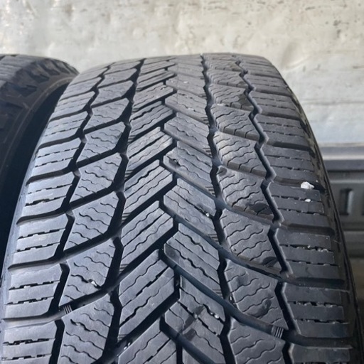 極上タイヤ　Michelin ミシュラン　X-ICE SNOW 215/55R17 スタッドレス　タイヤ　2020年製　17インチ