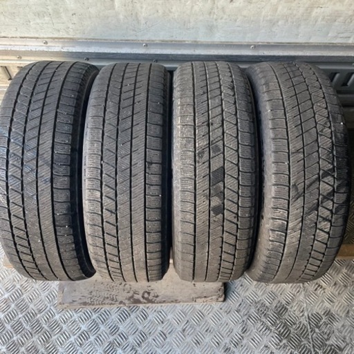バリ山　BRIDGESTONE ブリヂストン　ブリジストン　VRX3 185/60R15 スタッドレス　タイヤ　2021年製　15インチ