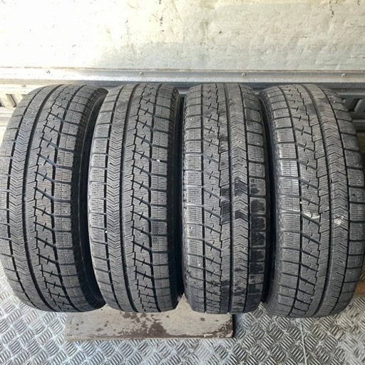 バリ山　劣化少　BRIDGESTONE ブリヂストン　ブリジストン　VRX 195/65R15 スタッドレス　タイヤ　2013年製　15インチ