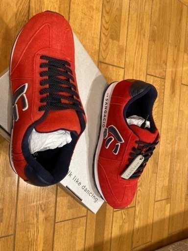 再値下げ中、にゅ～ずMOM カーマイン赤、26.5cm