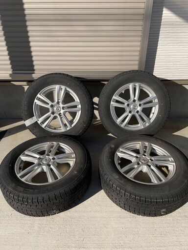 スタッドレスタイヤ＆ホイール16インチ：4本（1か所パンクあり）