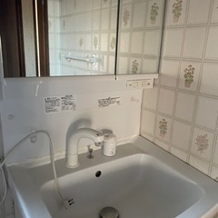 リクシル　洗面台の画像