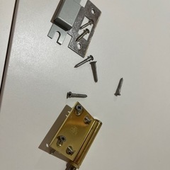 白いドア　扉の画像